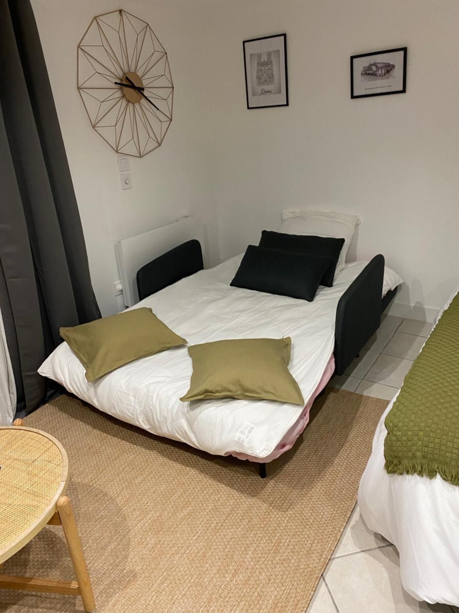 Appart Studio Rdc De Maison Avec Exterieur Proche Reims 틴쿠엑스 외부 사진