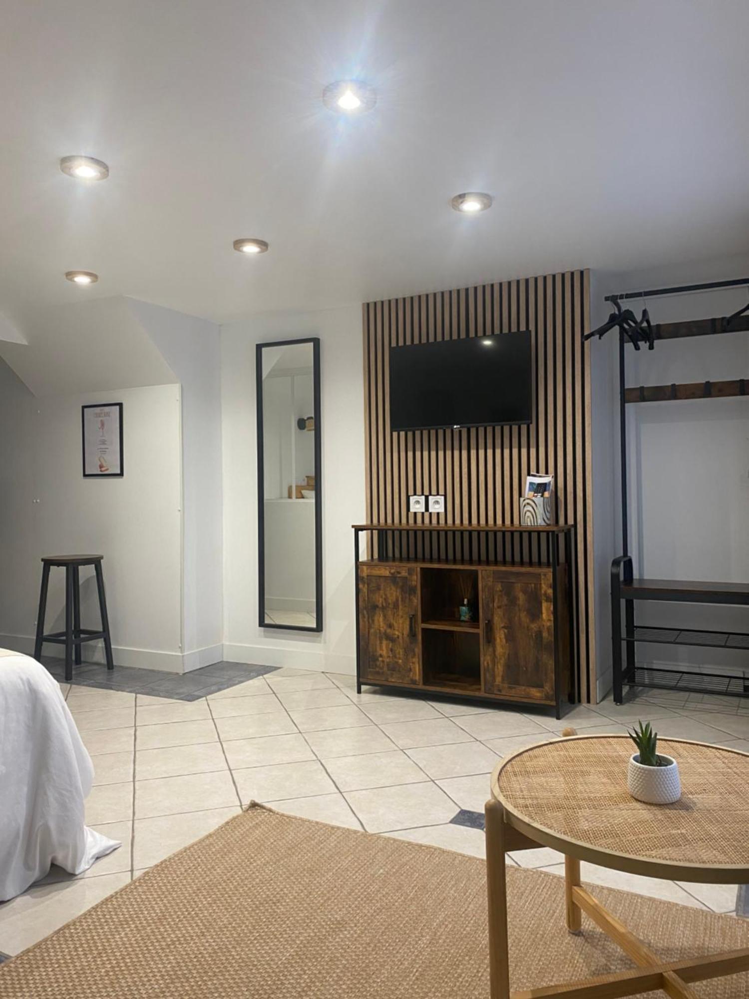 Appart Studio Rdc De Maison Avec Exterieur Proche Reims 틴쿠엑스 외부 사진